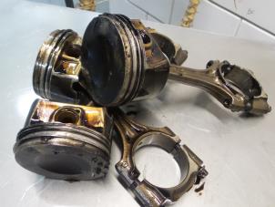 Gebruikte Zuiger Seat Leon (1P1) 2.0 TFSI FR 16V Prijs € 185,00 Margeregeling aangeboden door A.T.S. van de Wiel