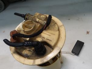 Gebruikte Brandstofpomp Elektrisch Alfa Romeo 159 Sportwagon (939BX) 1.9 JTDm 16V Prijs € 85,00 Margeregeling aangeboden door A.T.S. van de Wiel