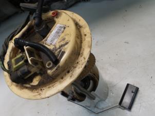 Begagnade Elektrisk bränslepump Alfa Romeo Giulietta (940) 2.0 JTDm 16V 140 Pris € 85,00 Marginaltabell erbjuds av A.T.S. van de Wiel