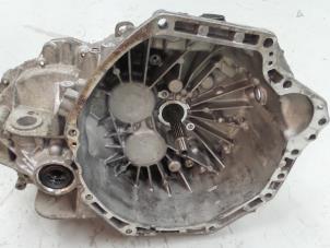 Gereviseerde Versnellingsbak Renault Trafic Prijs € 1.318,90 Inclusief btw aangeboden door A.T.S. van de Wiel