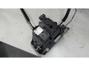 Begagnade Centrallåsmotor Fiat Ducato (250) 2.3 D 130 Multijet Pris € 40,00 Marginaltabell erbjuds av A.T.S. van de Wiel