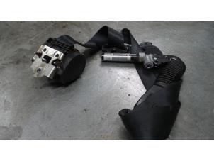 Begagnade Främre bältessträckare, mitten Fiat Ducato (250) 2.3 D 130 Multijet Pris € 85,00 Marginaltabell erbjuds av A.T.S. van de Wiel