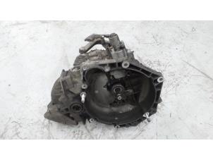 Begagnade Växellåda Alfa Romeo 159 (939AX) 1.9 JTDm Pris € 200,00 Marginaltabell erbjuds av A.T.S. van de Wiel