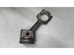 Begagnade Kolv Alfa Romeo 159 (939AX) 1.9 JTDm Pris € 65,00 Marginaltabell erbjuds av A.T.S. van de Wiel