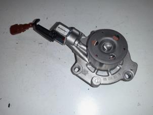 Gebruikte Waterpomp Seat Leon (5FB) 1.6 TDI 16V Prijs € 50,00 Margeregeling aangeboden door A.T.S. van de Wiel