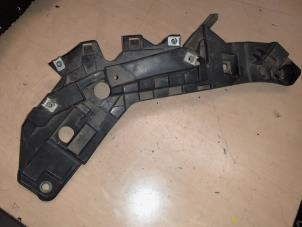 Begagnade Strålkastarram, höger Fiat Ducato (250) 2.3 D 150 Multijet Pris € 35,00 Marginaltabell erbjuds av A.T.S. van de Wiel