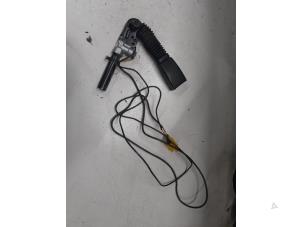 Begagnade Bältessträckare, vänster Fiat Ducato (250) 2.3 D 130 Multijet Pris € 145,00 Marginaltabell erbjuds av A.T.S. van de Wiel