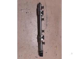 Używane Listwa wtryskowa Seat Leon (5FB) 1.4 TSI Ecomotive 16V Cena € 35,00 Procedura marży oferowane przez A.T.S. van de Wiel