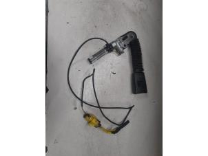 Begagnade Främre bältessträckare, mitten Fiat Ducato (250) 2.2 D 100 Multijet Euro 4 Pris € 95,00 Marginaltabell erbjuds av A.T.S. van de Wiel