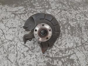 Gebruikte Fusee links-voor Audi A1 Sportback (8XA/8XF) 1.2 TFSI Prijs € 45,00 Margeregeling aangeboden door A.T.S. van de Wiel