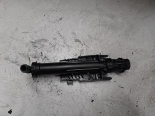 Begagnade Strålkastarspolare Mercedes Sprinter Pris € 35,00 Marginaltabell erbjuds av A.T.S. van de Wiel