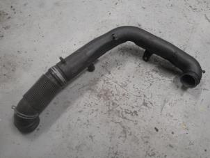 Begagnade Luftintagsslang Volkswagen Caddy III (2KA,2KH,2CA,2CH) 1.9 TDI Pris € 30,00 Marginaltabell erbjuds av A.T.S. van de Wiel