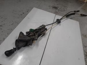 Begagnade Växelspak Mercedes Sprinter 3,5t (906.63) 310 CDI 16V Pris € 90,00 Marginaltabell erbjuds av A.T.S. van de Wiel