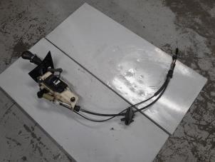 Używane Dzwignia wyboru automatycznej skrzyni biegów Mercedes Sprinter 3,5t (906.63) 310 CDI 16V Cena € 340,00 Procedura marży oferowane przez A.T.S. van de Wiel