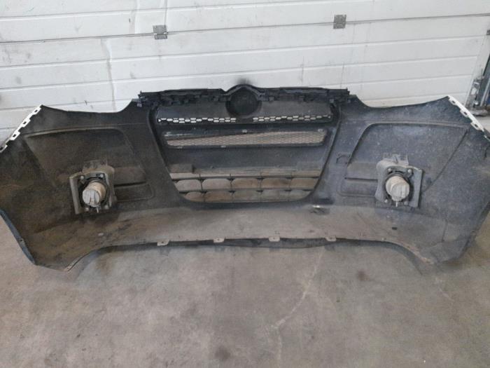 Främre stötfångare från en Fiat Doblo Cargo (263) 1.6 D Multijet 2012