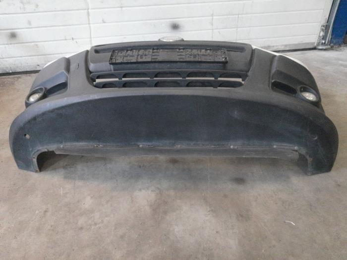 Främre stötfångare från en Fiat Doblo Cargo (263) 1.6 D Multijet 2012