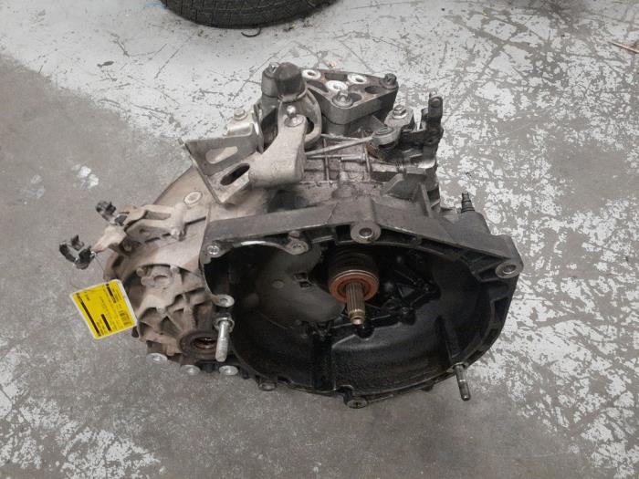 Växellåda från en Fiat Doblo Cargo (263) 1.6 D Multijet 2012