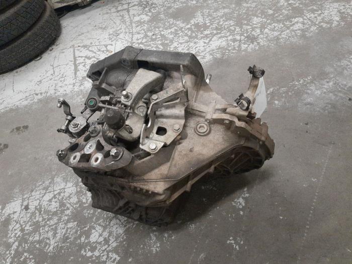 Växellåda från en Fiat Doblo Cargo (263) 1.6 D Multijet 2012
