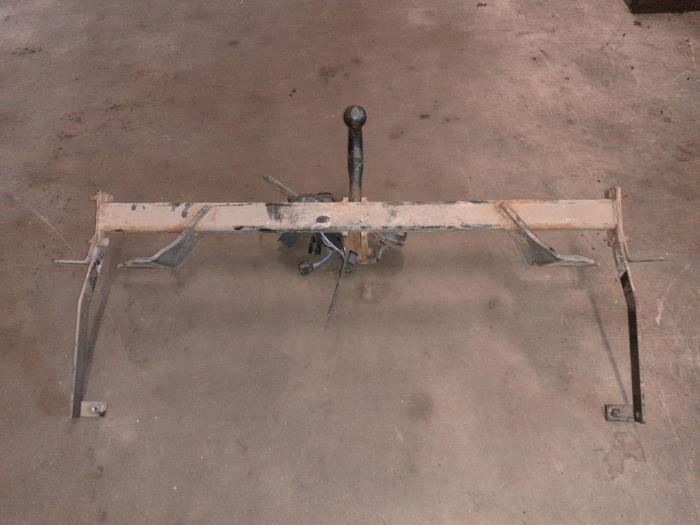 Dragkrok från en Fiat Doblo Cargo (263) 1.6 D Multijet 2012