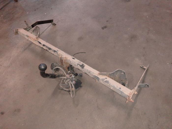 Dragkrok från en Fiat Doblo Cargo (263) 1.6 D Multijet 2012