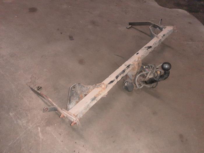 Dragkrok från en Fiat Doblo Cargo (263) 1.6 D Multijet 2012