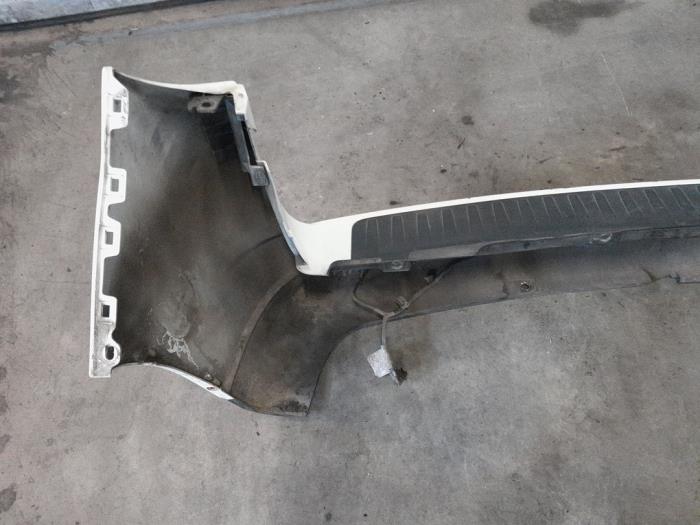 Bakre stötfångare från en Fiat Doblo Cargo (263) 1.6 D Multijet 2012