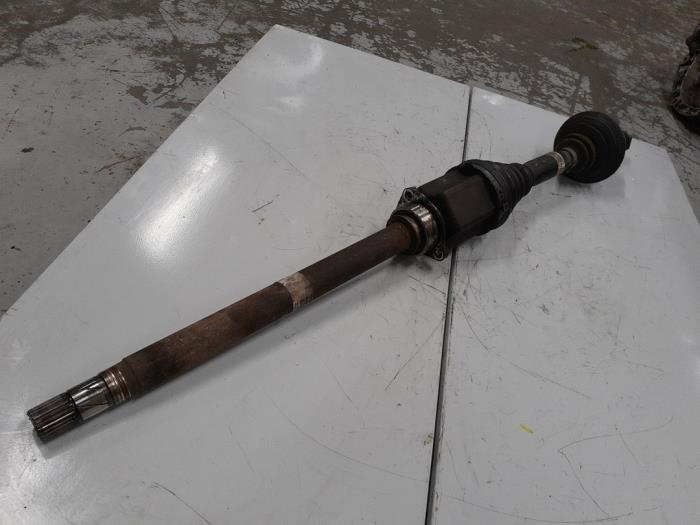 Drivaxel, höger fram från en Fiat Doblo Cargo (263) 1.6 D Multijet 2012