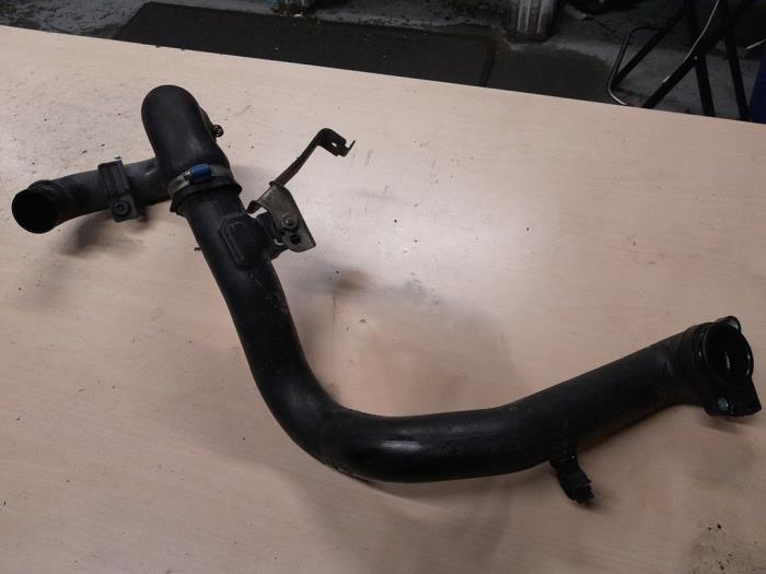 Laddluftkylarrör från en Fiat Doblo Cargo (263) 1.6 D Multijet 2012