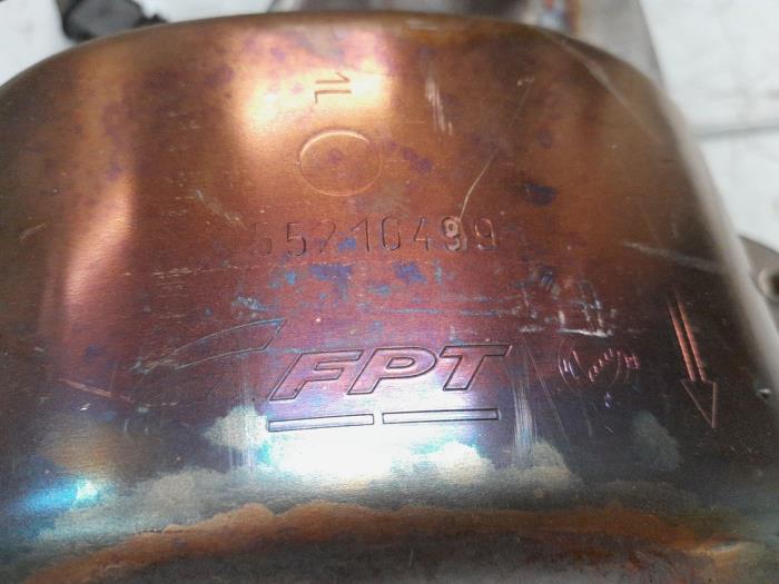 Katalytisk avgasrenare från en Fiat Doblo Cargo (263) 1.6 D Multijet 2012