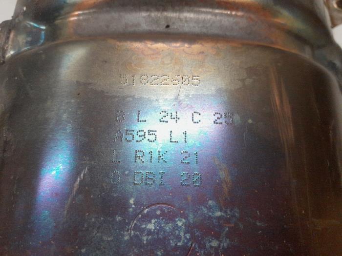 Katalytisk avgasrenare från en Fiat Doblo Cargo (263) 1.6 D Multijet 2012