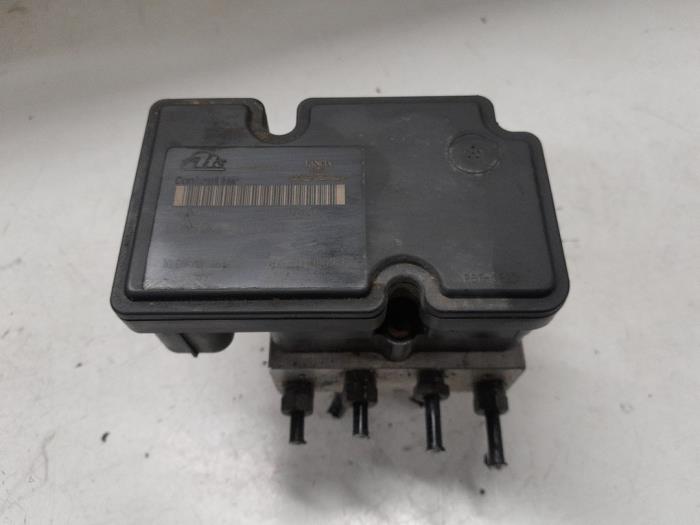 ABS-pump från en Fiat Doblo Cargo (263) 1.6 D Multijet 2012