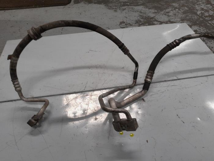 Luftkonditioneringsledning från en Fiat Doblo Cargo (263) 1.6 D Multijet 2012