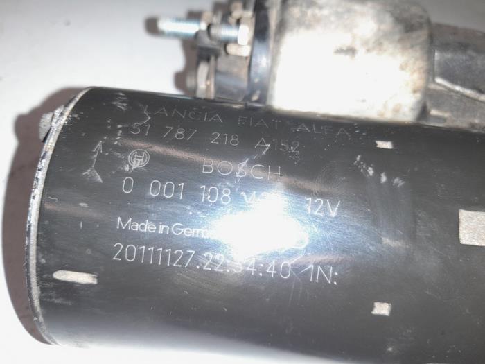 Startmotor från en Fiat Doblo Cargo (263) 1.6 D Multijet 2012