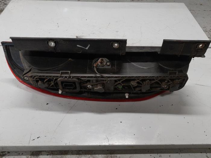 Baklykta, höger från en Fiat Doblo Cargo (263) 1.6 D Multijet 2012