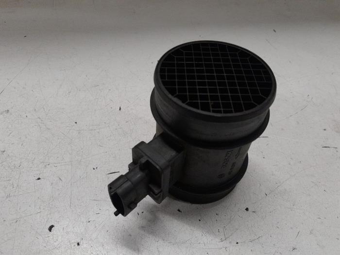Luftflödesmätare från en Fiat Doblo Cargo (263) 1.6 D Multijet 2012