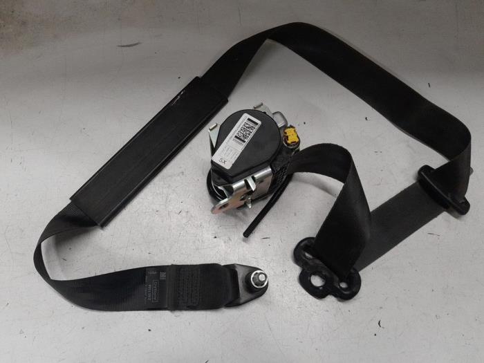 Främre säkerhetsbälte, vänster från en Fiat Doblo Cargo (263) 1.6 D Multijet 2012