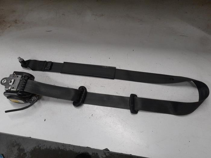 Främre säkerhetsbälte, vänster från en Fiat Doblo Cargo (263) 1.6 D Multijet 2012