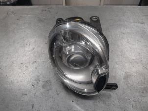 Używane Reflektor prawy Fiat 500/595/695 1.4 T-Jet 16V 695 Cena € 390,00 Procedura marży oferowane przez A.T.S. van de Wiel