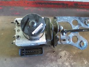 Begagnade ABS-pump Volkswagen Caddy Pris € 120,00 Marginaltabell erbjuds av A.T.S. van de Wiel