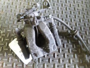 Begagnade Bakre bromsok, höger Alfa Romeo Giulietta (940) 2.0 JTDm 16V 140 Pris € 50,00 Marginaltabell erbjuds av A.T.S. van de Wiel