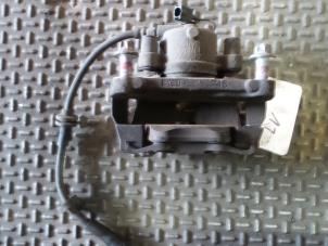 Begagnade Främre bromsok, vänster Alfa Romeo Giulietta (940) 2.0 JTDm 16V 140 Pris € 65,00 Marginaltabell erbjuds av A.T.S. van de Wiel