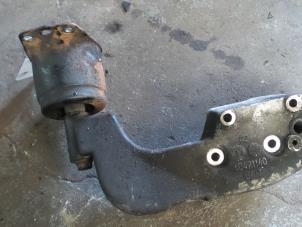 Begagnade Motorfäste Alfa Romeo 156 Pris € 40,00 Marginaltabell erbjuds av A.T.S. van de Wiel