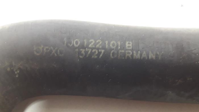 Radiateurslang van een Audi A3 (8L1) 1.6 2000