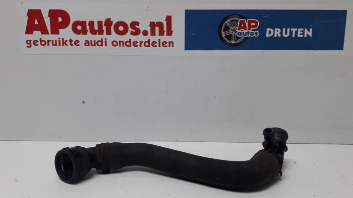 Radiateurslang van een Audi A3 (8L1) 1.6 2000