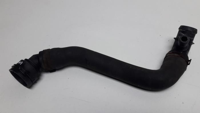 Radiateurslang van een Audi A3 (8L1) 1.6 2000