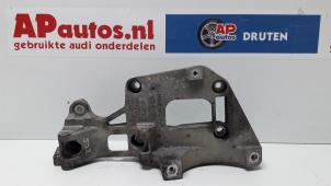 Begagnade Övre fäste, generator Audi A3 Sportback (8PA) 1.6 Pris € 24,99 Marginaltabell erbjuds av AP Auto's