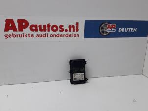 Używane Sterownik doswietlania zakretów Audi A3 Sportback (8VA/8VF) 2.0 TDI 16V Quattro Cena € 74,99 Procedura marży oferowane przez AP Auto's