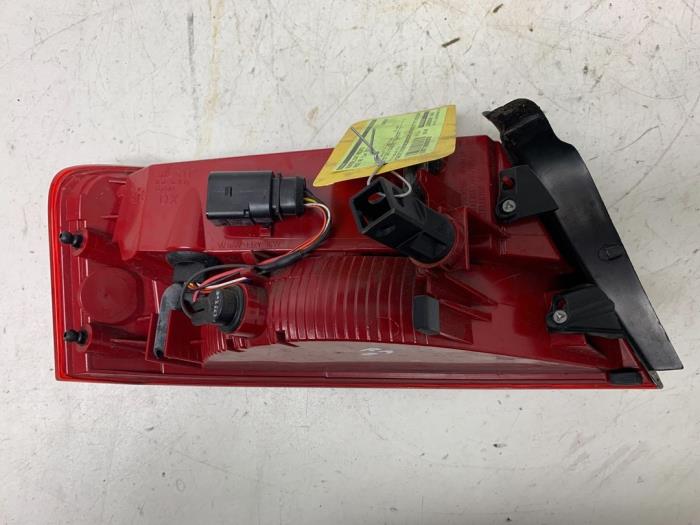 Baklykta, höger från en Audi A5 Cabrio (8F7) 2.0 TFSI 16V Quattro 2011