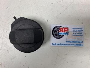 Gebruikte Tankdop Audi A4 (B6) 2.4 V6 30V Prijs € 9,99 Margeregeling aangeboden door AP Auto's