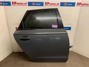 Begagnade Bakdörr, 4-dörrars, höger Audi S6 Avant (C7) 4.0 V8 TFSI Pris € 449,99 Marginaltabell erbjuds av AP Auto's